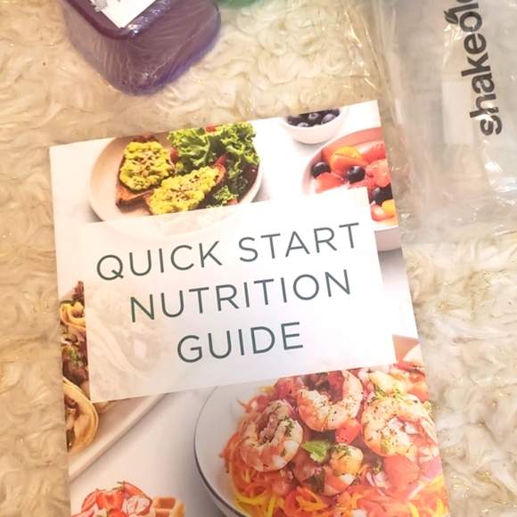 NWOT Beachbody shaker and portion container bundle!! - Picture 2 of 7